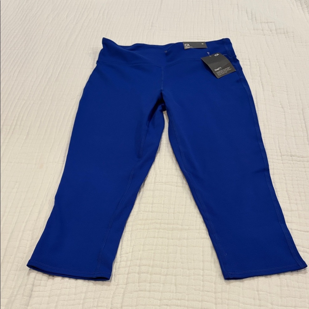 GapFit new workout leggings M 22” crop